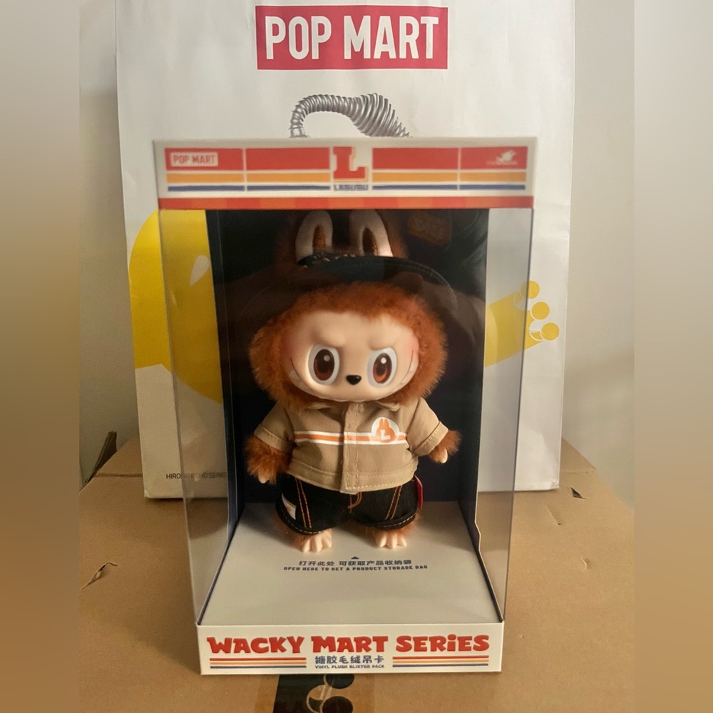 Wacky Mart Labubu Limited Edition AUTHENTIC POP MART